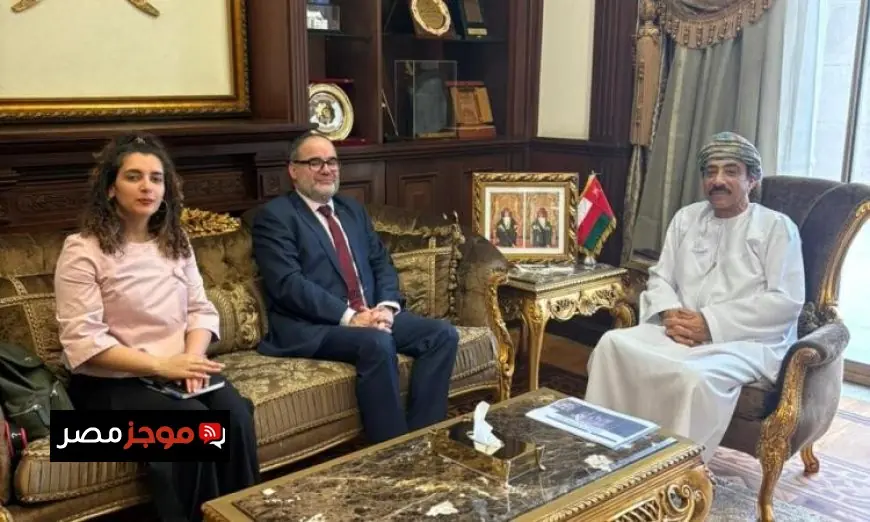 سفير عمان في القاهرة يعلن التزام السلطنة القوي بدعم وكالة الأونروا سياسيا وماليا