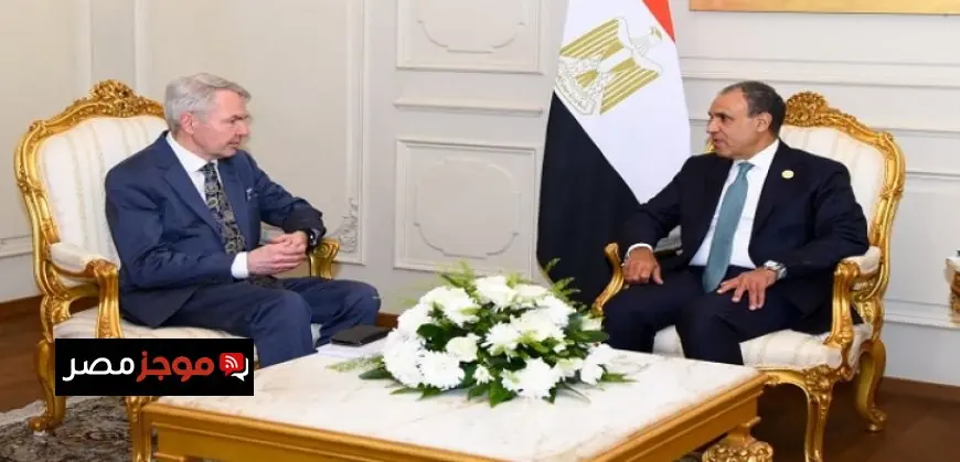 وزير الخارجية يناقش مع المبعوث الشخصي للسكرتير العام للأمم المتحدة مستجدات الأزمة السودانية