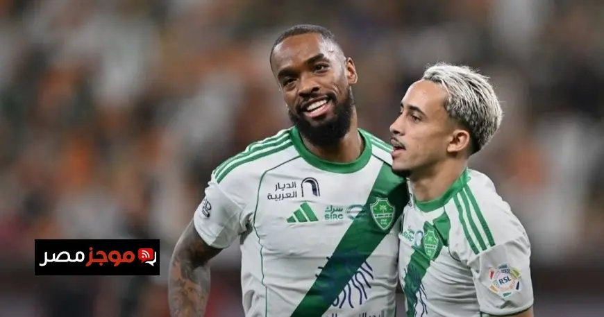 الأهلي يتفوق على ضمك ويشعل المنافسة مع النصر والهلال في صراع قمة دوري روشن