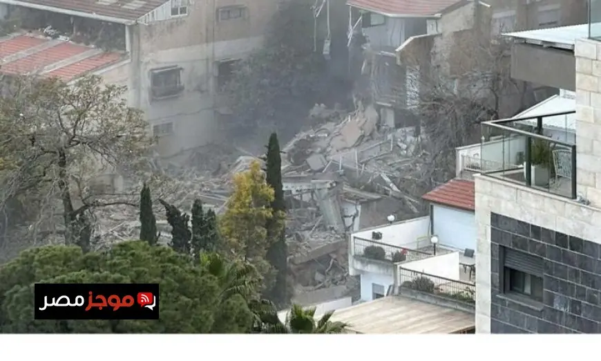 إسرائيل تتخذ إجراءات احترازية في حيفا وتخلي مبانٍ بعد تهديد انفجار صاروخ إيراني تحت الركام