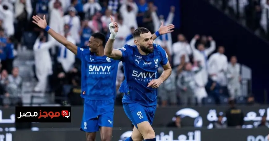 بنزيما يهز الشباك بثلاثية مذهلة في الشوط الأول ضد الهلال والخلود