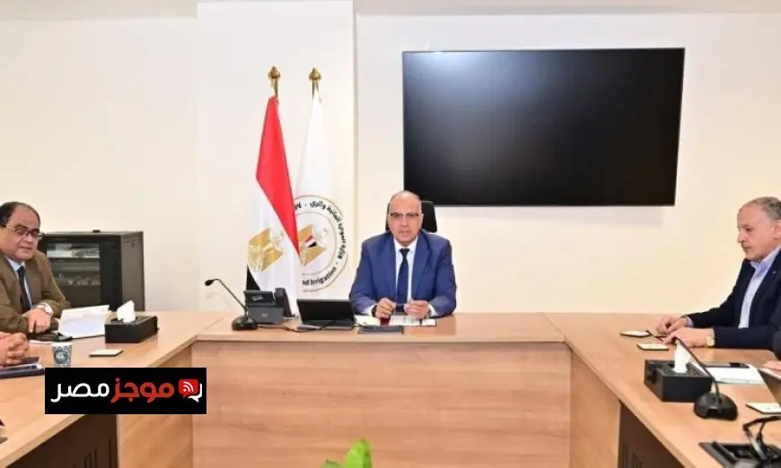 وزير الري يقوم بجولة لمتابعة الوضع المائي في أسوان ويستعد لموسم ذروة الاحتياجات