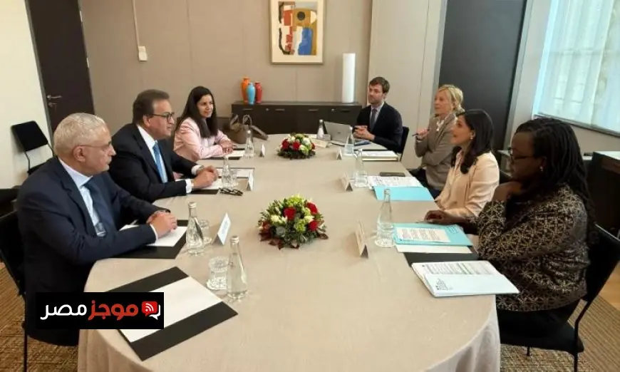 عبد الغفار يناقش مع وزيرة الدولة الفرنسية استراتيجيات تطبيق مفهوم الصحة الواحدة