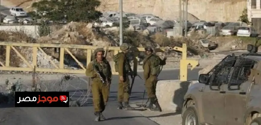 الجيش الإسرائيلي يثبت حاجزا عسكريا شرق رام الله والمستوطنون يهاجمون غرب جنين