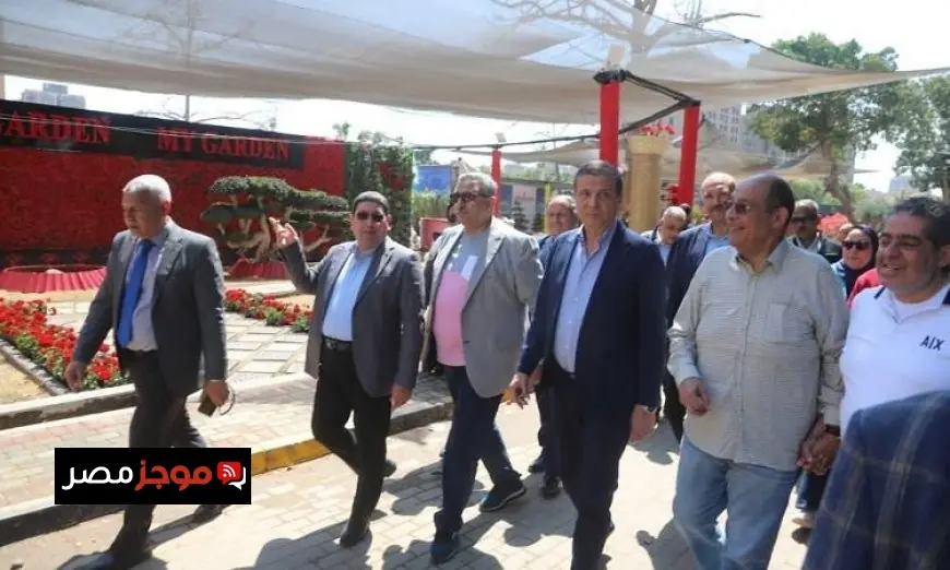 وزير الزراعة يزور معرض الزهور في الدقي ويعلن تمديده حتى نهاية مايو