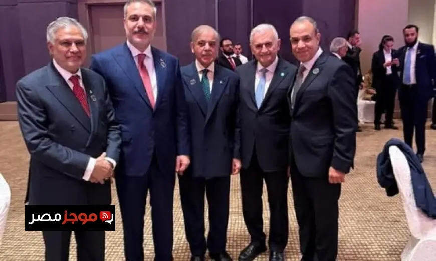 وزير الخارجية يجتمع مع رئيس وزراء باكستان ووزيري خارجية باكستان وتركيا لتعزيز العلاقات الثنائية