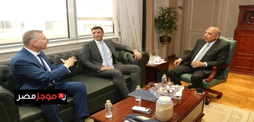 اجتماع وزراء الكهرباء والبترول والصناعة لتوحيد الجهود نحو استدامة وأمن الطاقة