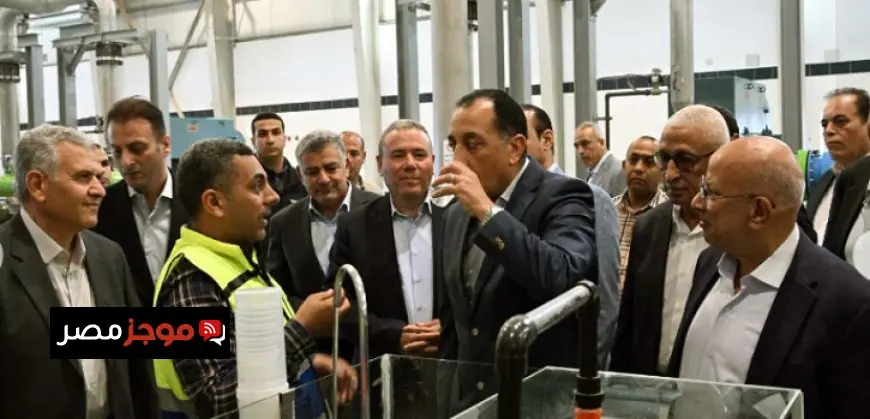 رئيس الوزراء يقوم بجولة تفقدية لمحطة تحلية مياه البحر في العريش لتعزيز موارد المياه