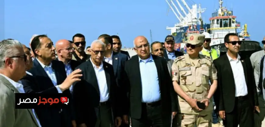 رئيس الوزراء يزور ميناء العريش البحري للاطلاع على مشروع التطوير الجديد