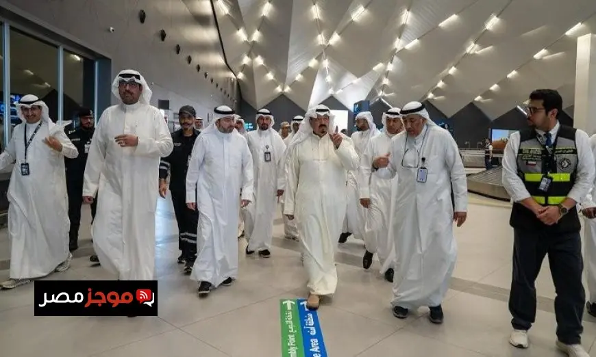 رئيس الوزراء الكويتي يؤكد أهمية التنسيق بين الجهات لضمان استعداد مطار الكويت للموسم القادم