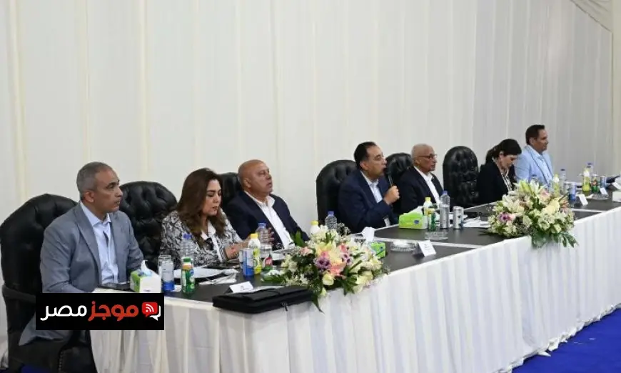 رئيس الوزراء يجتمع مع نواب ووجهاء سيناء لتعزيز التعاون والتنمية