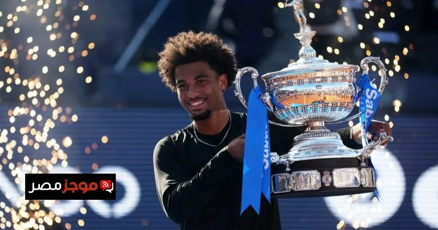 فيس يتألق بعد التعافي ويتوج بلقب بطولة برشلونة المفتوحة للتنس