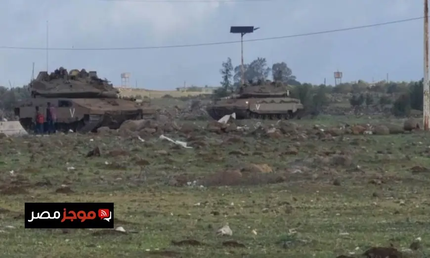 جندي إسرائيلي يتعمد تدمير تمثال المسيح في جنوب لبنان