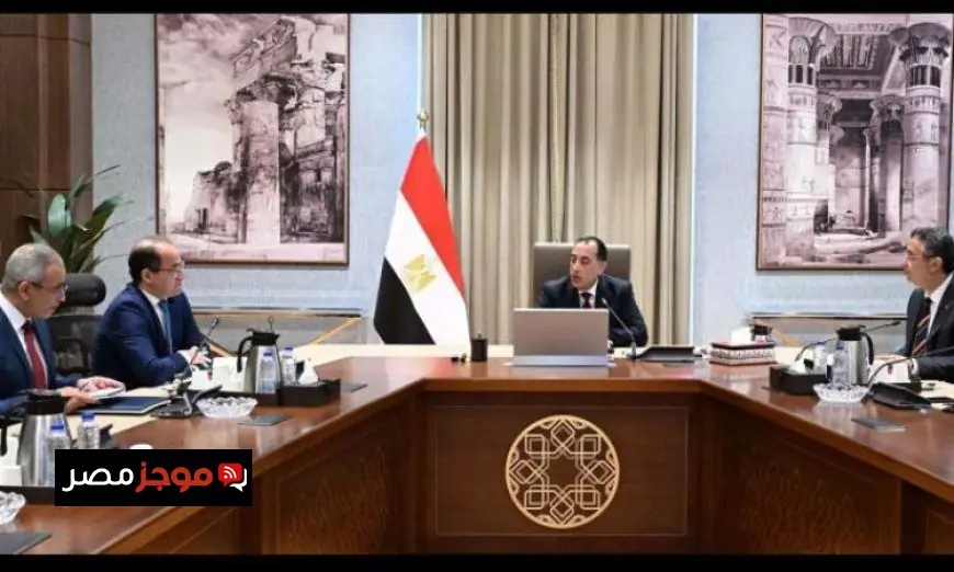 رئيس الوزراء يشرف على تعزيز مخزون السلع وضمان فعالية نظام الدعم