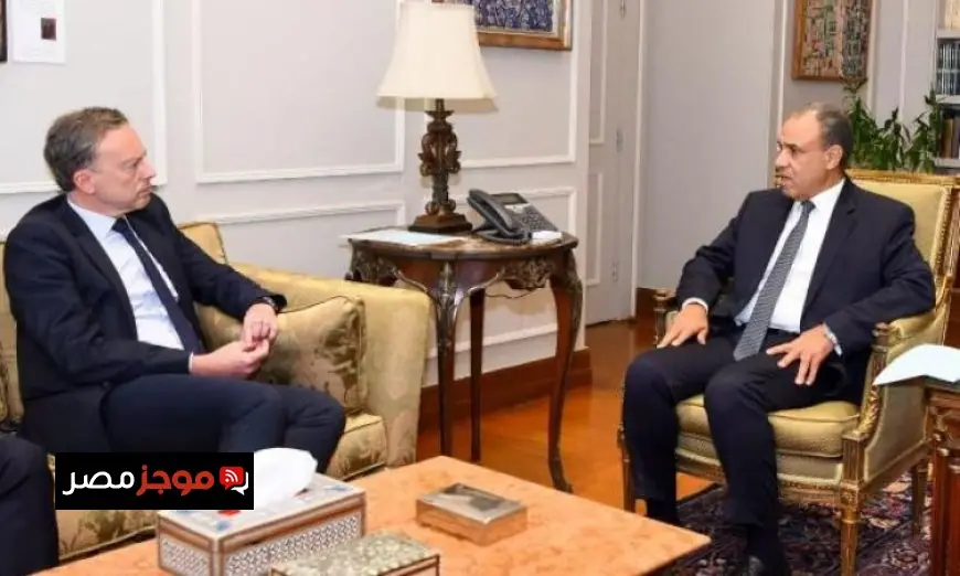 وزير الخارجية يعبر عن تقديره للشراكة الاستراتيجية القوية بين مصر وفرنسا