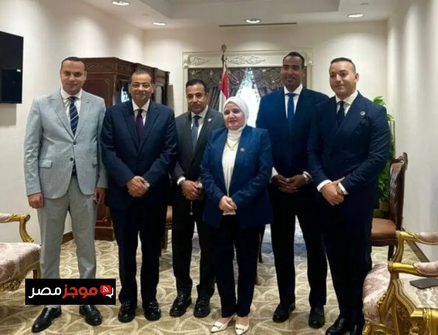 رئيس المصرية للاتصالات يوضح أن تحويل جميع الخطوط الأرضية النحاسية إلى الفايبر يتطلب وقتاً طويلاً