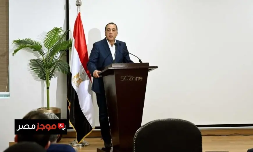 رئيس الوزراء يرد على استفسارات الصحفيين خلال المؤتمر الصحفي