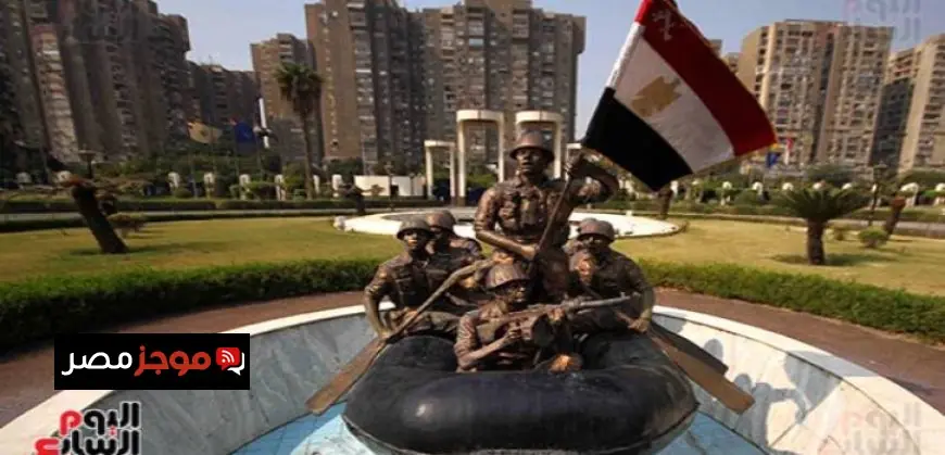 وزير الشباب والرياضة يعقد اجتماعاً مع مسؤولي شركة المقاولون العرب لبحث إدارة المرافق