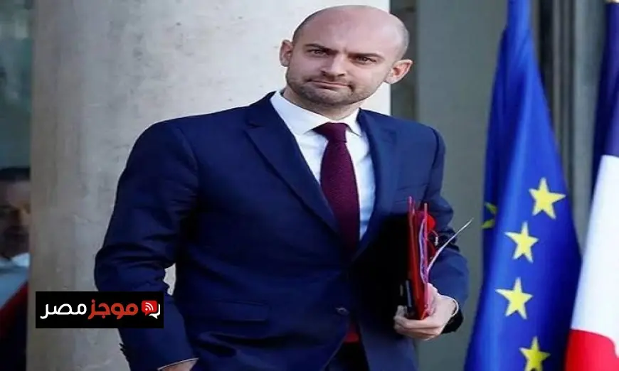 وزير خارجية فرنسا يبدأ جولة خليجية تاريخية تشمل السعودية وقطر والإمارات وعمان