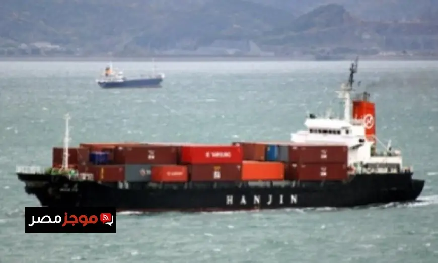 القيادة المركزية الأمريكية تطلق سراح سفينة تجارية محتجزة في بحر العرب