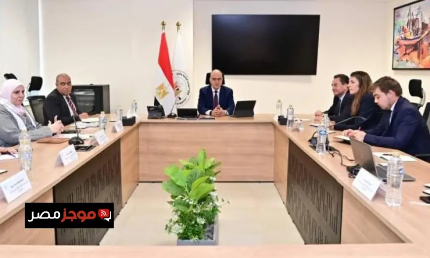 سويلم يبحث مع سفير فرنسا تعزيز التعاون في إدارة الموارد المائية بين البلدين