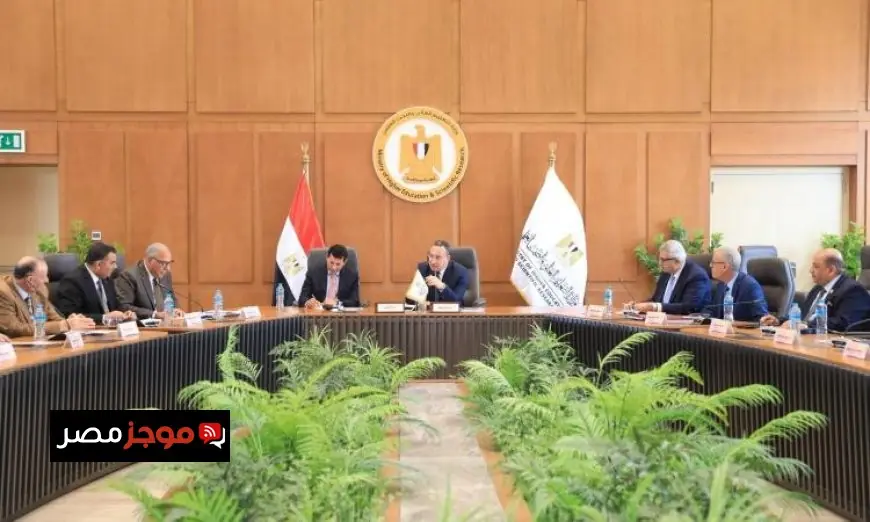 وزير التعليم العالي يقود اجتماع مجلس إدارة الاتحاد الرياضي للجامعات لتعزيز النشاطات الرياضية
