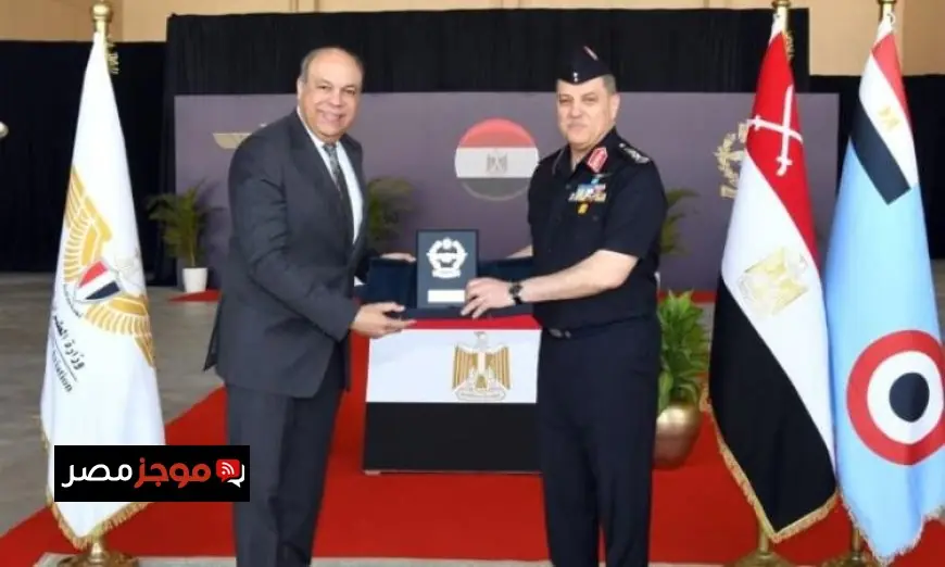 تسليم الجوية طائرتين للأكاديمية المصرية لعلوم الطيران بعد تحسين كفائتهما