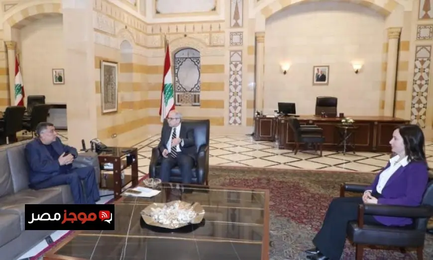 رئيس وزراء لبنان يناقش مستقبل قطاع الطيران مع رئيس شركة طيران الشرق الأوسط