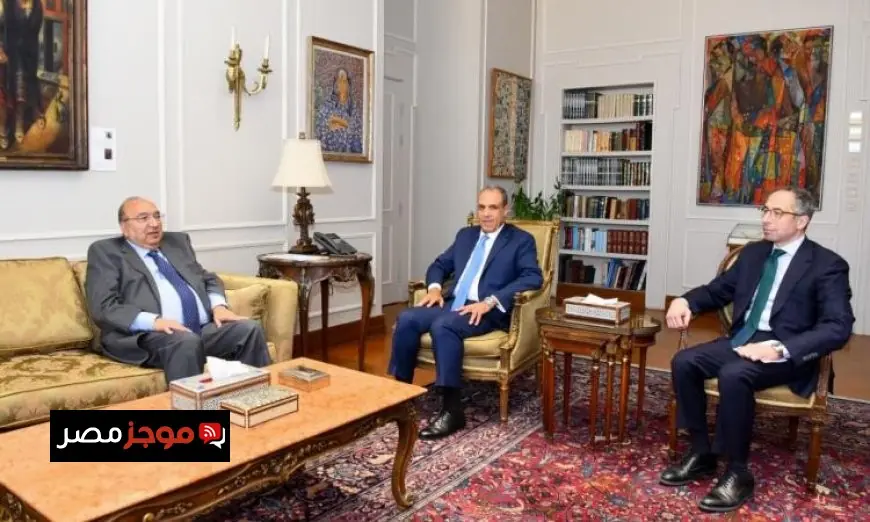 عبد العاطي يناقش مع رئيس مكافحة الهجرة غير الشرعية استراتيجيات الدولة للحد من الظاهرة