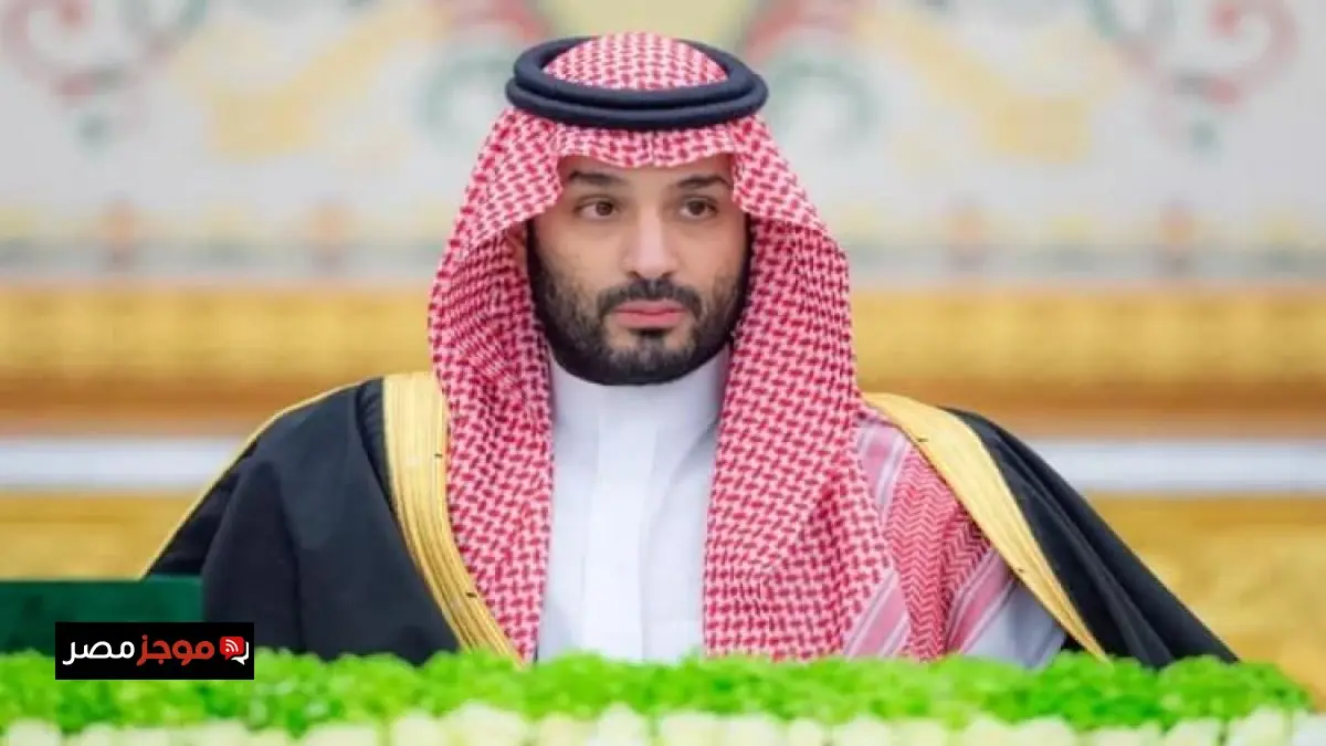 ولي العهد السعودي يقدم تعازيه لرئيس مجلس الوزراء في وفاة والده