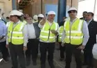 وزير الصناعة يقوم بجولة تفقدية في مجمع الأسمنت ومصنعين متخصصين في الملابس الجاهزة