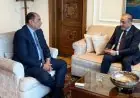 مندوب فلسطين في الجامعة العربية يناقش مع السفير حسام زكي سبل دعم وتعزيز القضية الفلسطينية