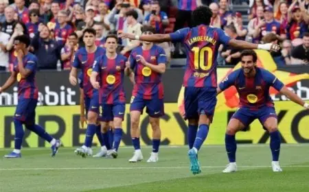 هانز فليك يكشف عن تشكيلة برشلونة المرتقبة لمباراة أوساسونا في الدوري الإسباني