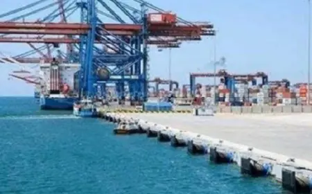 ميناء العريش البحري يغلق أبوابه جراء سوء الأحوال الجوية