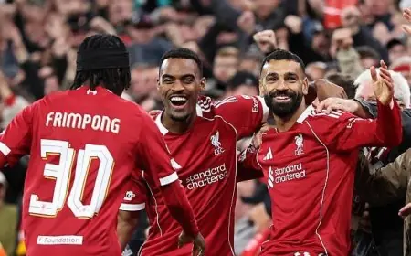 سلوت يواجه أزمة هجومية تهدد ليفربول قبل قمة مانشستر يونايتد في الدوري الإنجليزي