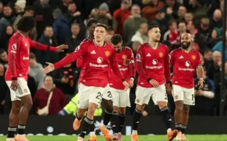 توقعات تشكيل مانشستر يونايتد لمواجهة ليفربول في قمة الدوري الإنجليزي
