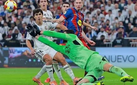 كورتوا يستأنف تدريباته مع ريال مدريد وأربيلوا يتخذ قراره بشأن الكلاسيكو
