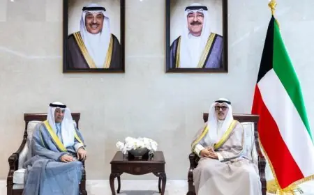 وزير خارجية الكويت وأمين مجلس التعاون يناقشان سبل تعزيز التعاون الخليجي والتنسيق الفعّال