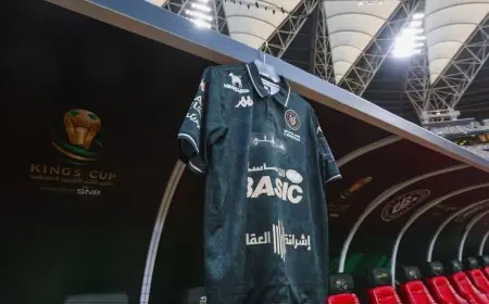 إنريكي يقدم أداءً استثنائياً في تشكيلة الخلود قبل مواجهة الهلال في نهائي كأس الملك