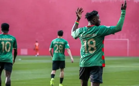 مولودية الجزائر تتوج بلقب الدوري الجزائري للمرة العاشرة في تاريخها