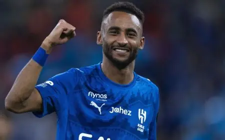 ناصر الدوسري يتألق في المواعيد الكبرى مع الهلال ويحقق الإنجازات