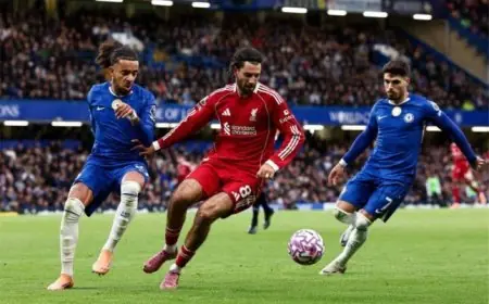 محمد صلاح يتابع تعادل ليفربول المخيب أمام تشيلسي في الدوري الإنجليزي فيديو