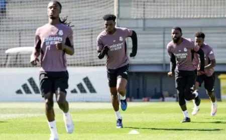 تشواميني يعود للتدريبات مع ريال مدريد قبل الكلاسيكو المنتظر ضد برشلونة رغم أزمته مع فالفيردي