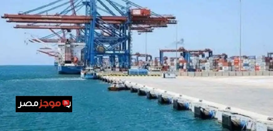 ميناء العريش البحري يغلق أبوابه جراء سوء الأحوال الجوية