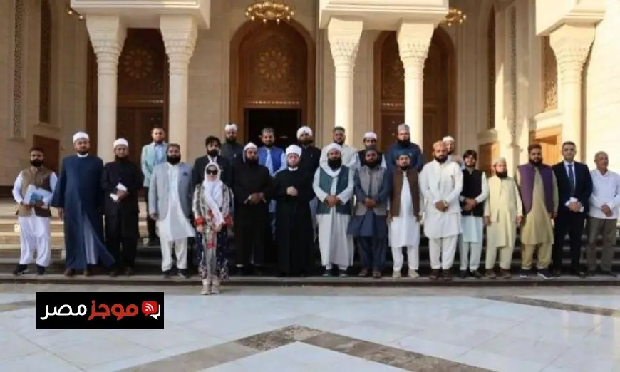 وزير الأوقاف يرحب بوفد علماء باكستان في مسجد مصر لتعزيز التعاون الديني