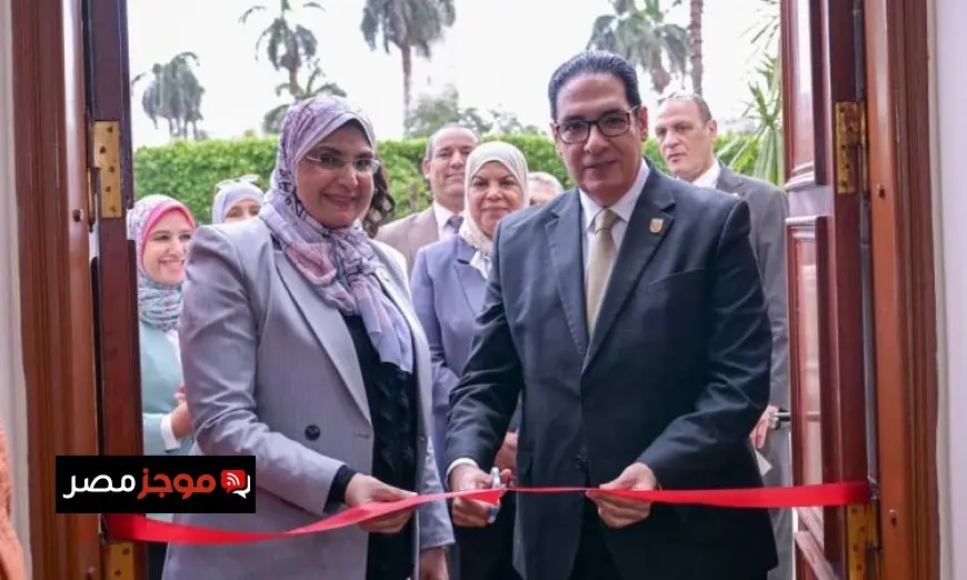 رئيس جامعة القاهرة ي inaugurate مدرج والي بكلية العلوم بعد عملية تطوير شاملة