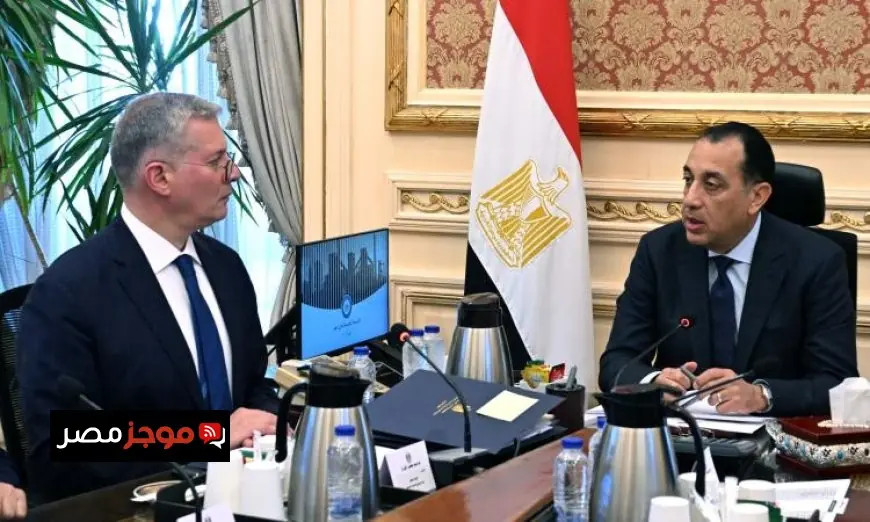 رئيس الوزراء يستعرض تقدم تنفيذ مشروعات صناعات خام الفوسفات