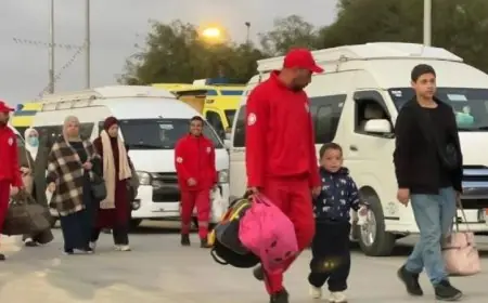 استقبال دفعة جديدة من العائدين الفلسطينيين في معبر رفح البري