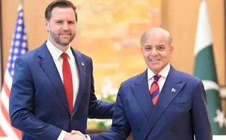 فانس يجتمع مع رئيس الوزراء الباكستاني قبل بدء المفاوضات المهمة مع إيران