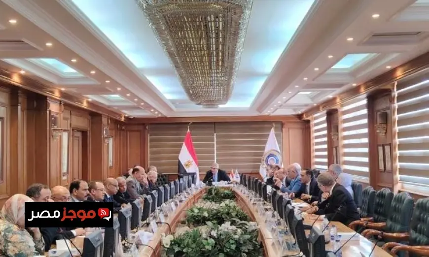 الأعلى للتعليم يستعرض تنظيم اختبارات الدبلومات وتعزيز جودة الخدمات التعليمية
